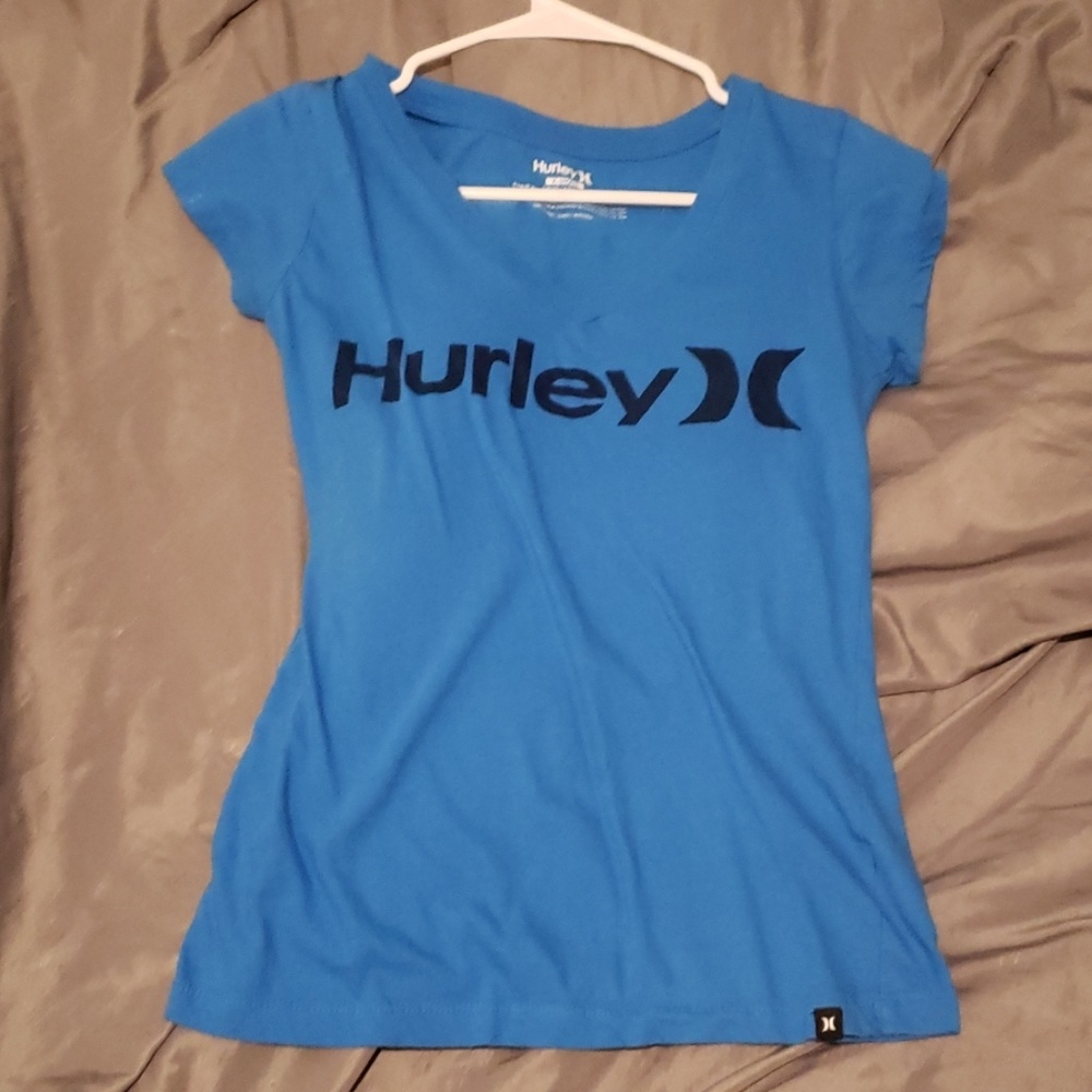Hurley top